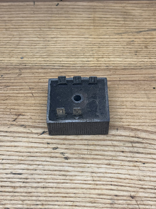 Spannungsregler Rieju MRT, Rieju RRX, Rieju Spike